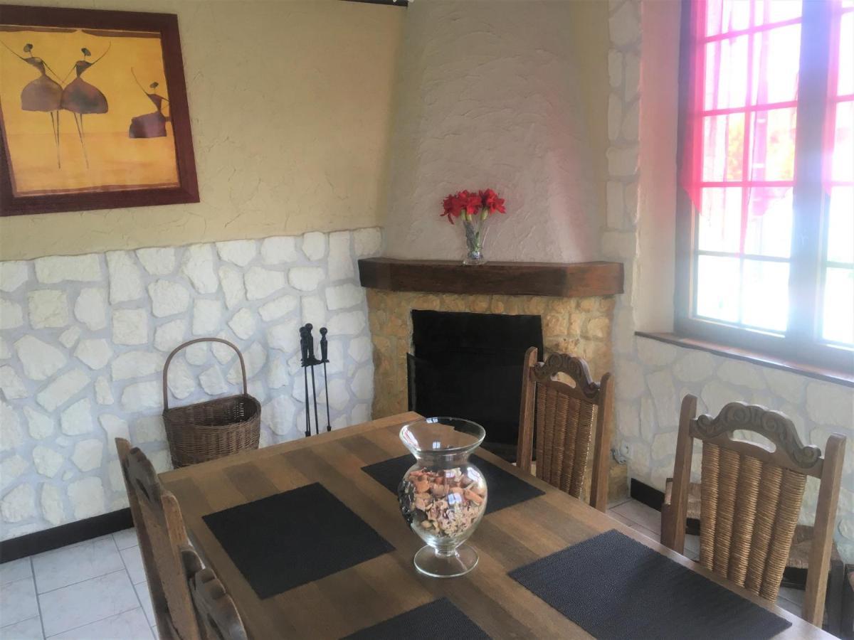 La Cle Des Champs Holiday home Longueval